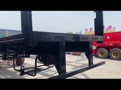 ロシアにおける卸貨物輸送のためのトランパウリン型ボックストラックトレーラー